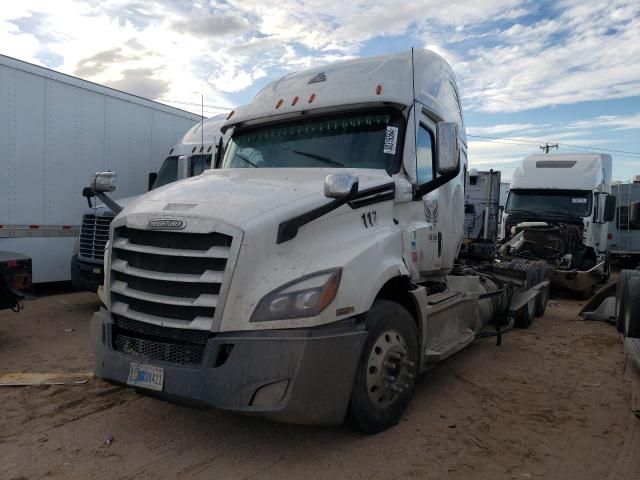 2021 Freightliner Cascadia 126