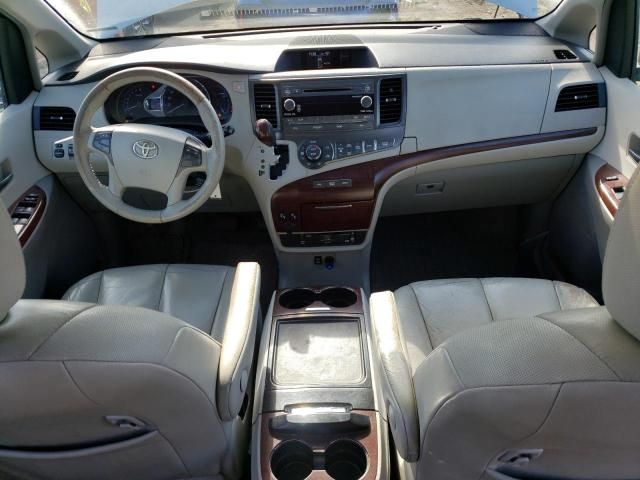 2012 Toyota Sienna XLE