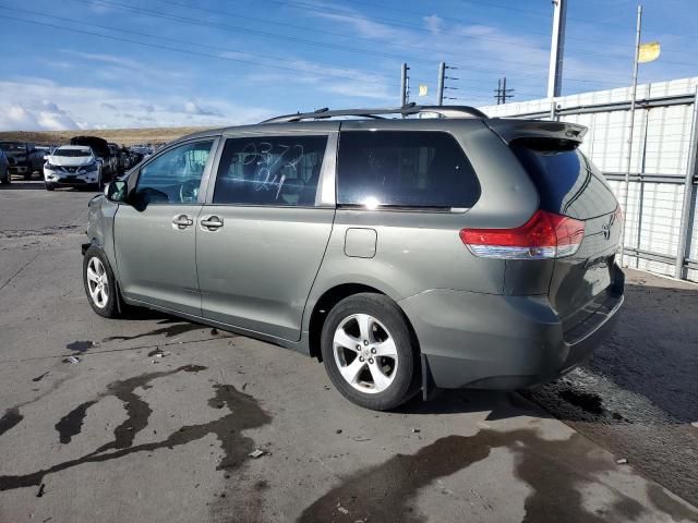 2011 Toyota Sienna LE