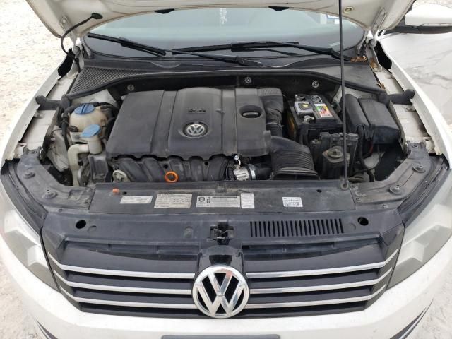 2012 Volkswagen Passat SE