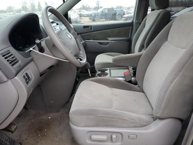 2008 Toyota Sienna CE