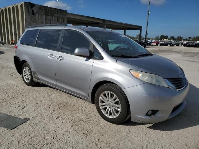 2012 Toyota Sienna XLE