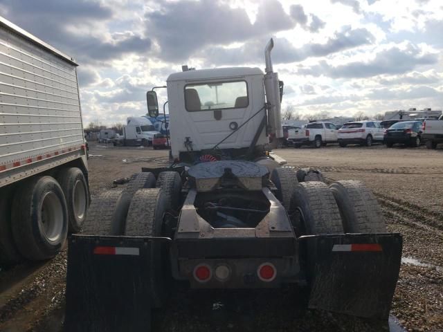 2007 Mack 600 CXN600