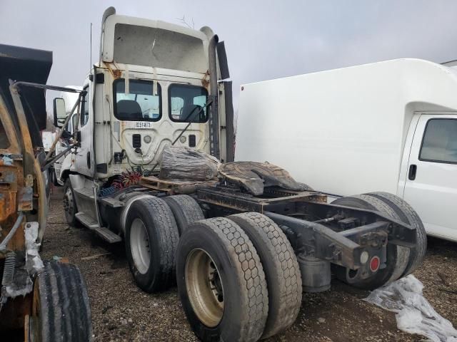 2016 Freightliner Cascadia 125