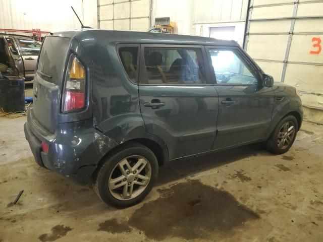 2011 KIA Soul +