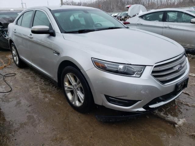 2017 Ford Taurus SEL