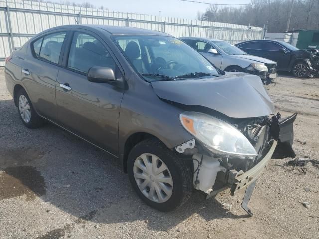 2013 Nissan Versa S