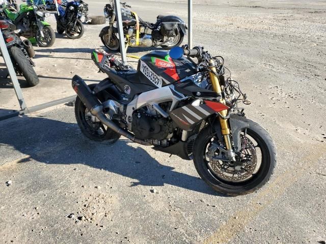 2020 Aprilia Tuono