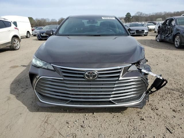 2019 Toyota Avalon XLE