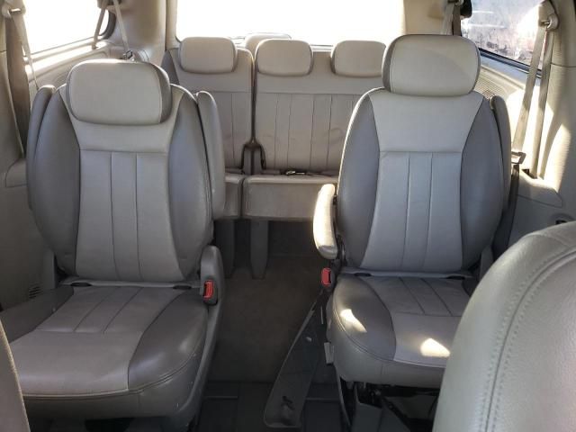 2005 Dodge Grand Caravan SXT