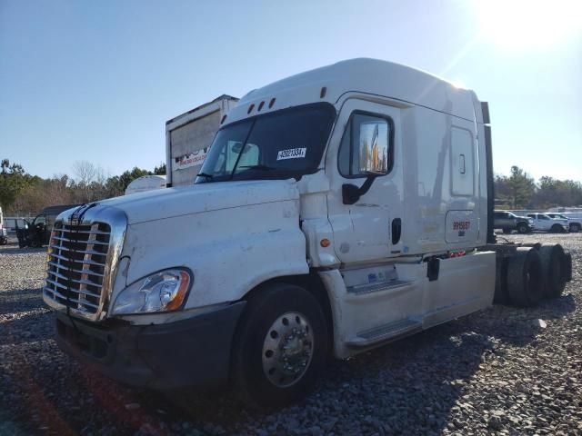 2015 Freightliner Cascadia 125