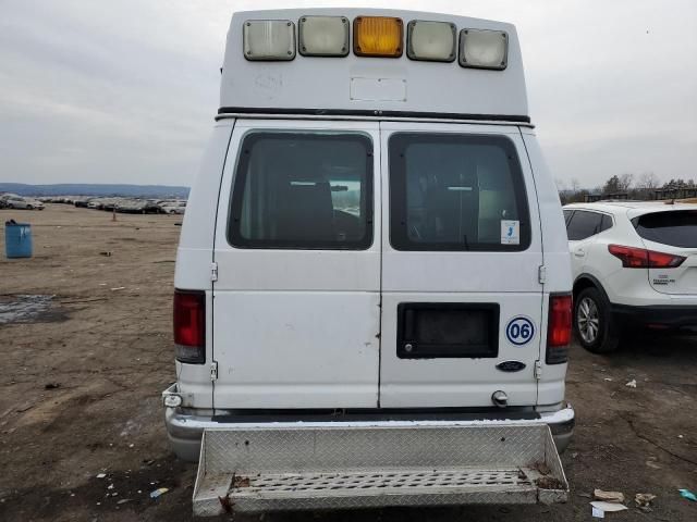 2002 Ford Econoline E350 Super Duty Van