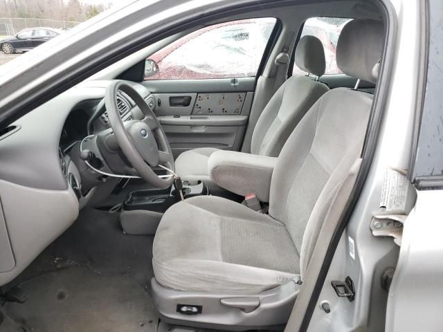 2005 Ford Taurus SE