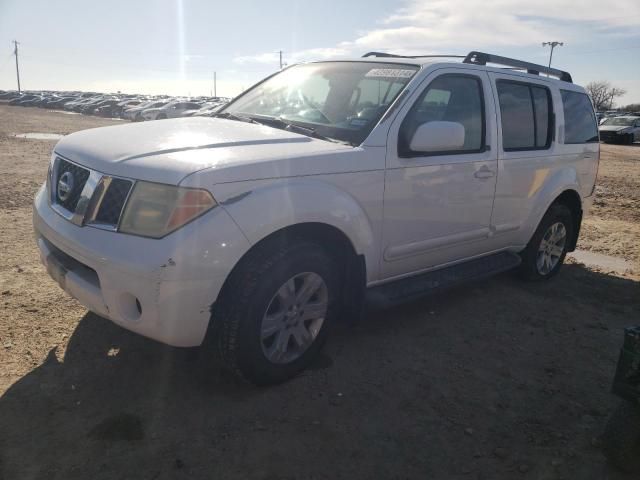 2005 Nissan Pathfinder LE