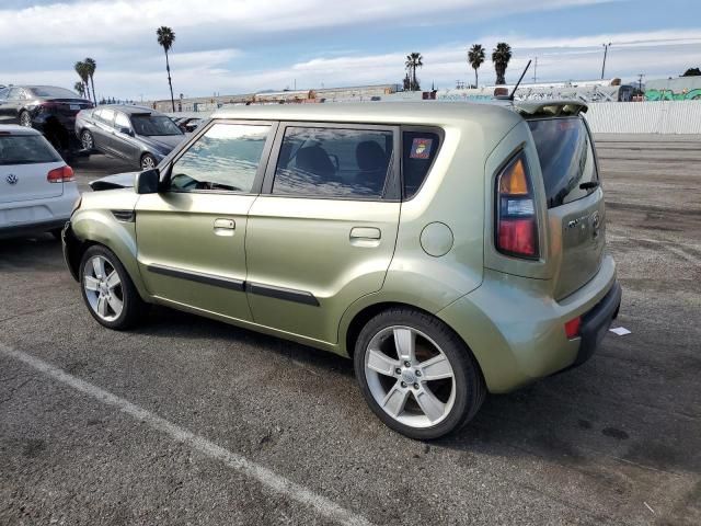 2010 KIA Soul +