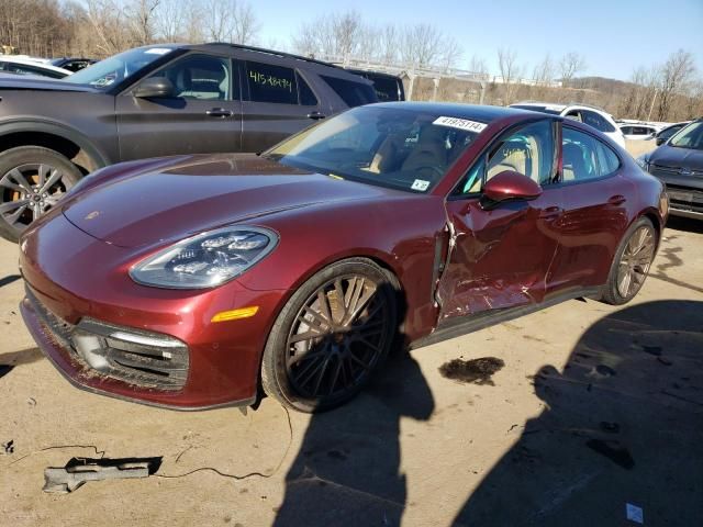 2022 Porsche Panamera Base