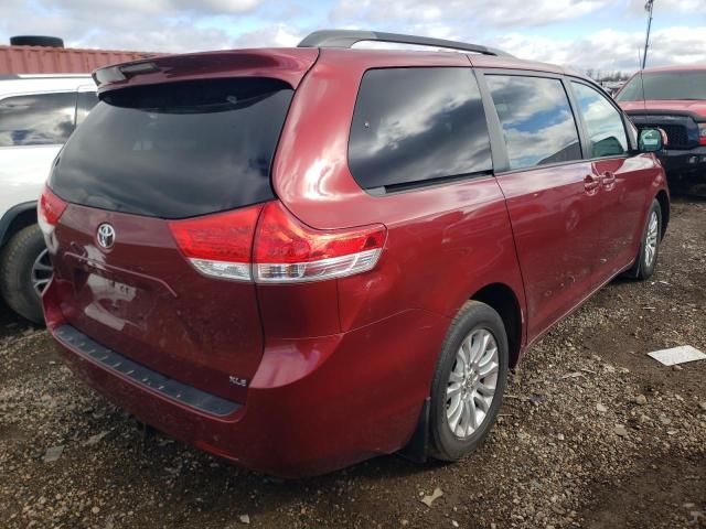 2012 Toyota Sienna XLE