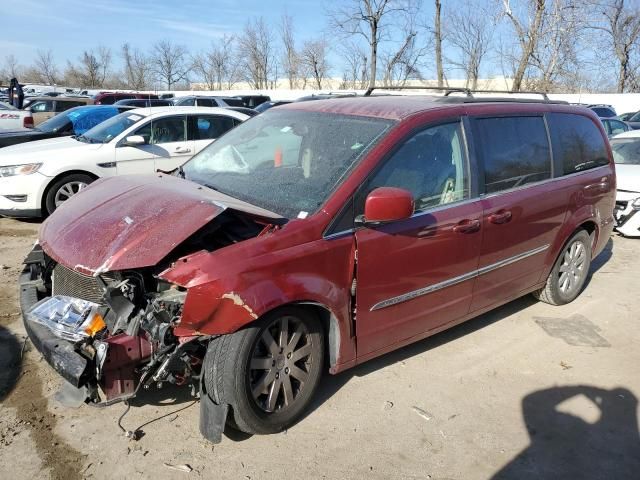 2013 Chrysler Town & Country Touring