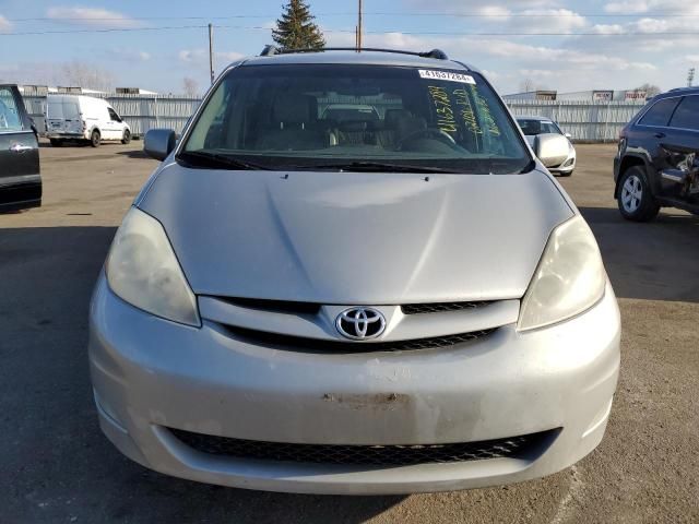 2007 Toyota Sienna XLE