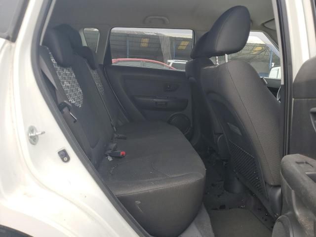 2010 KIA Soul +