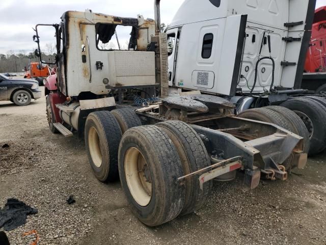 2009 Freightliner Conventional Columbia