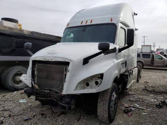 2018 Freightliner Cascadia 126