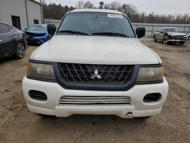 2004 Mitsubishi Montero Sport ES