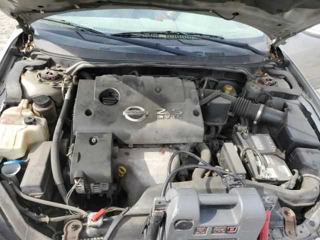 2003 Nissan Altima Base