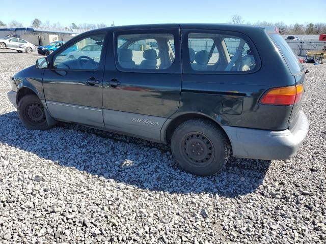 2000 Toyota Sienna CE