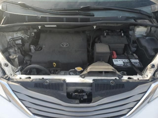 2014 Toyota Sienna XLE