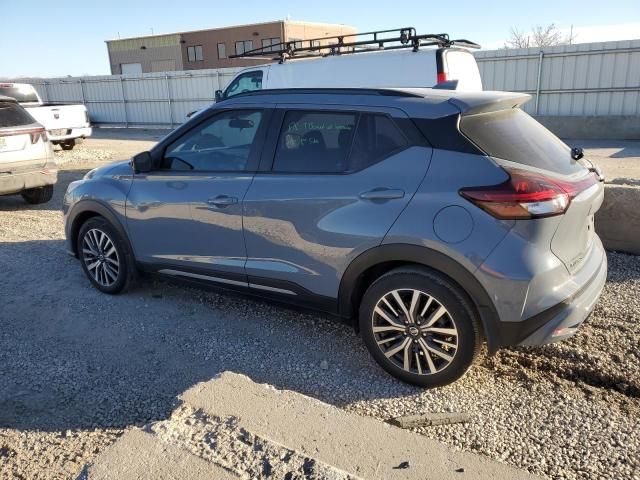 2021 Nissan Kicks SR