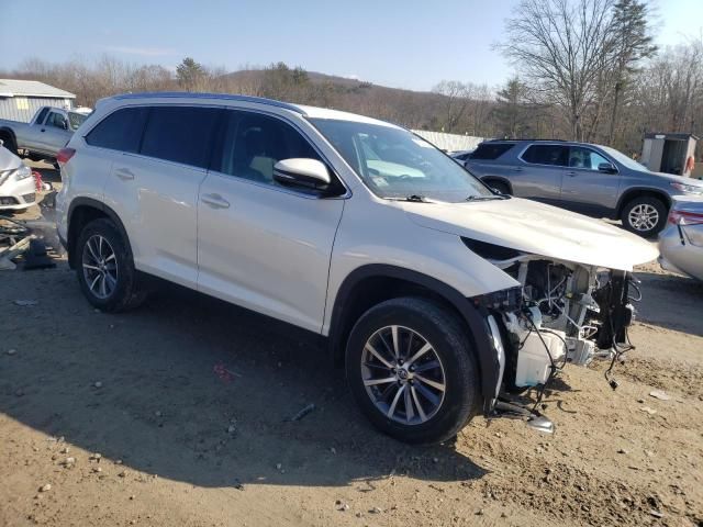 2019 Toyota Highlander SE