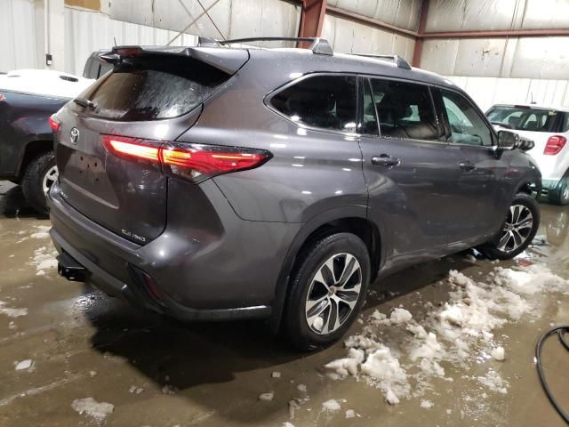 2022 Toyota Highlander XLE