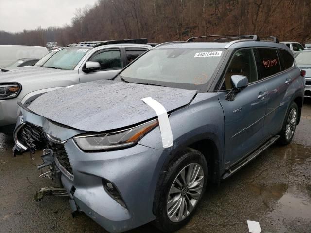 2021 Toyota Highlander Hybrid Platinum