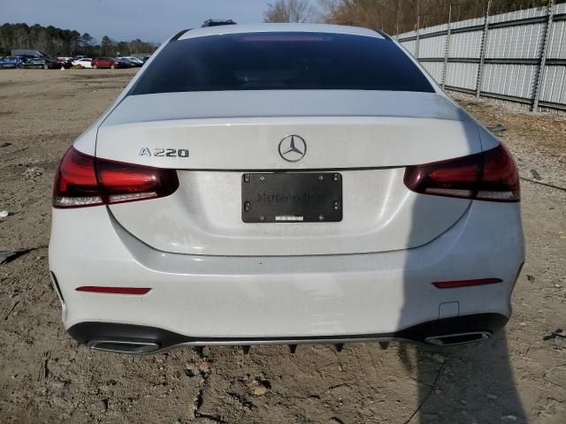 2019 Mercedes-Benz A 220