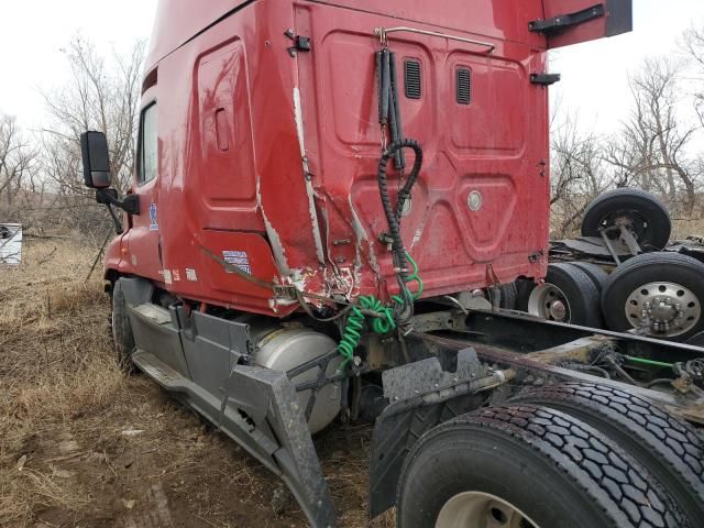 2016 Freightliner Cascadia 125