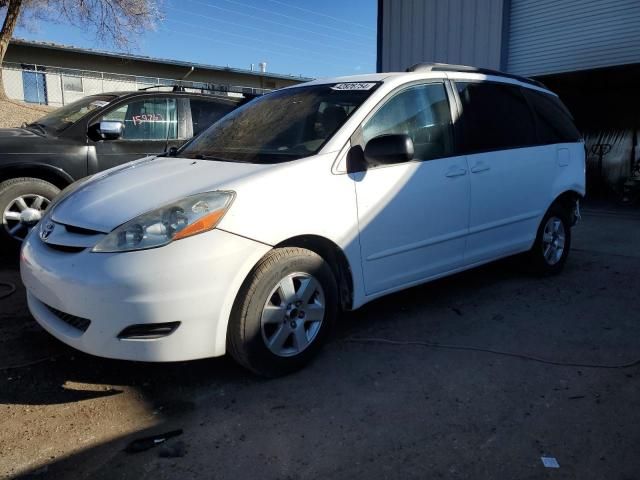 2009 Toyota Sienna CE