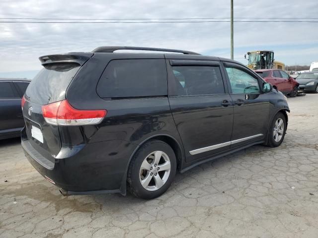 2013 Toyota Sienna LE