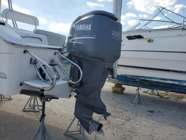 2005 Sea Pro Boat