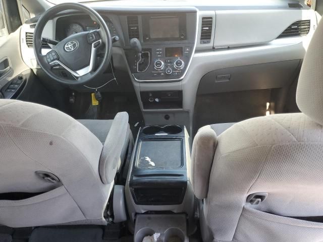 2015 Toyota Sienna LE