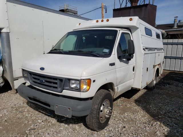 2000 Ford Econoline E350 Super Duty Cutaway Van