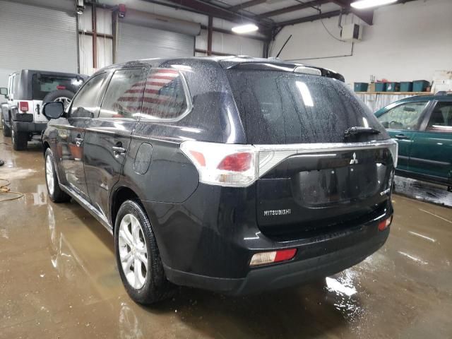 2014 Mitsubishi Outlander SE