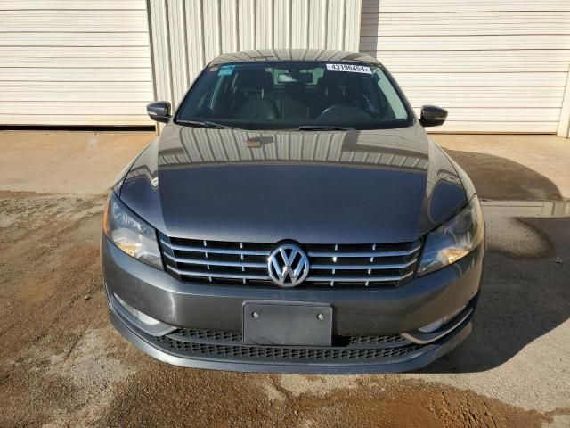 2014 Volkswagen Passat SE