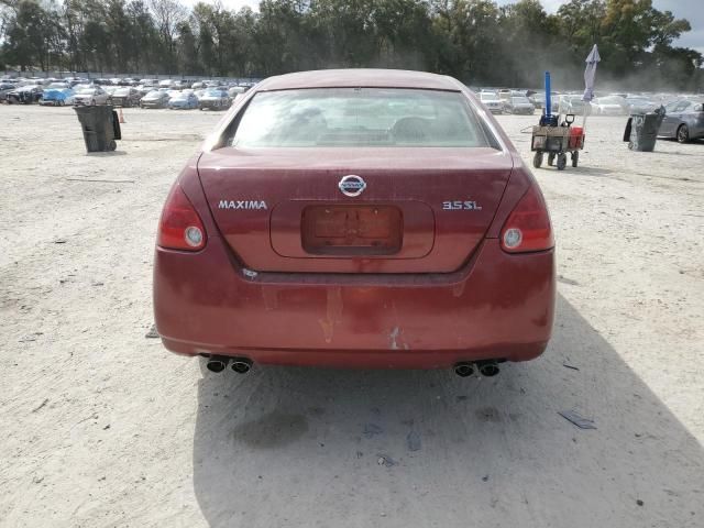 2004 Nissan Maxima SE