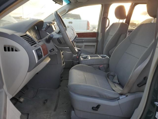 2009 Chrysler Town & Country Touring