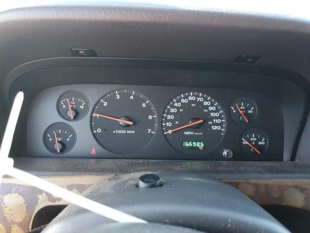 2000 Jeep Grand Cherokee Laredo