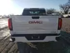 2022 GMC Sierra K1500 AT4