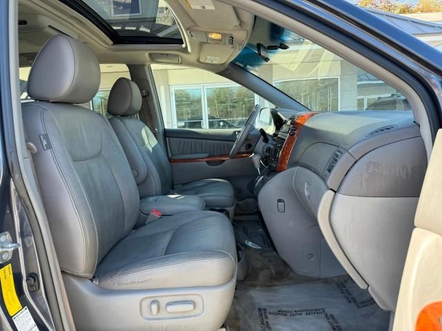 2009 Toyota Sienna XLE