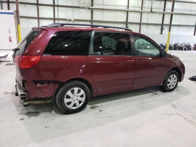 2010 Toyota Sienna CE