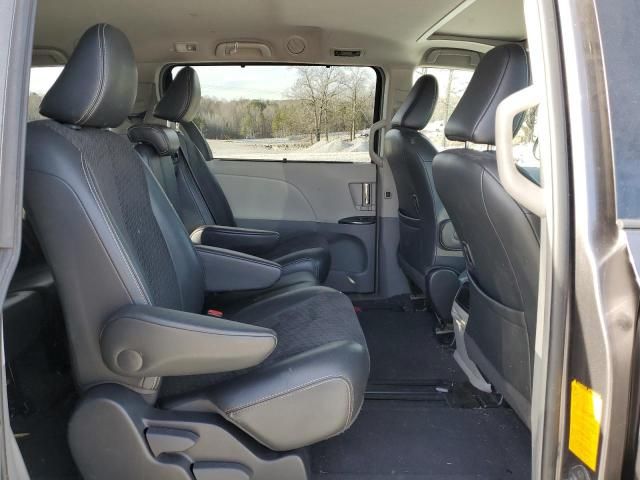 2013 Toyota Sienna Sport